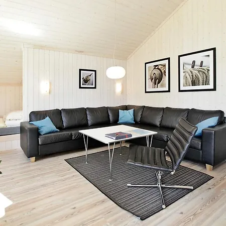 Retreat With Indoor Hot Tub * Großenbrode