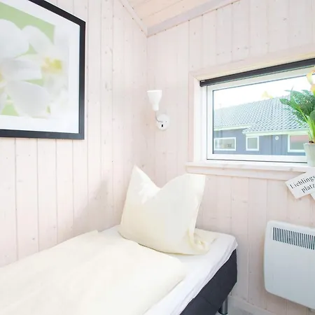 Feriehus Retreat With Indoor Hot Tub Großenbrode