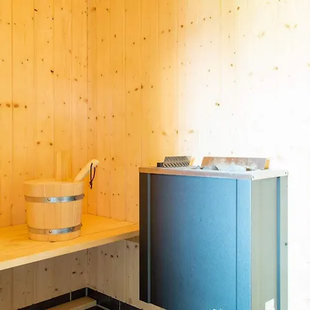 Retreat With Indoor Hot Tub * Großenbrode